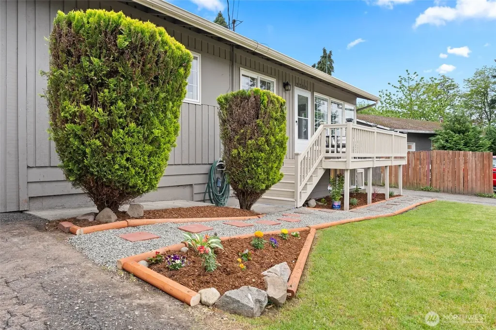 2309 S 249th Street Kent WA 98032