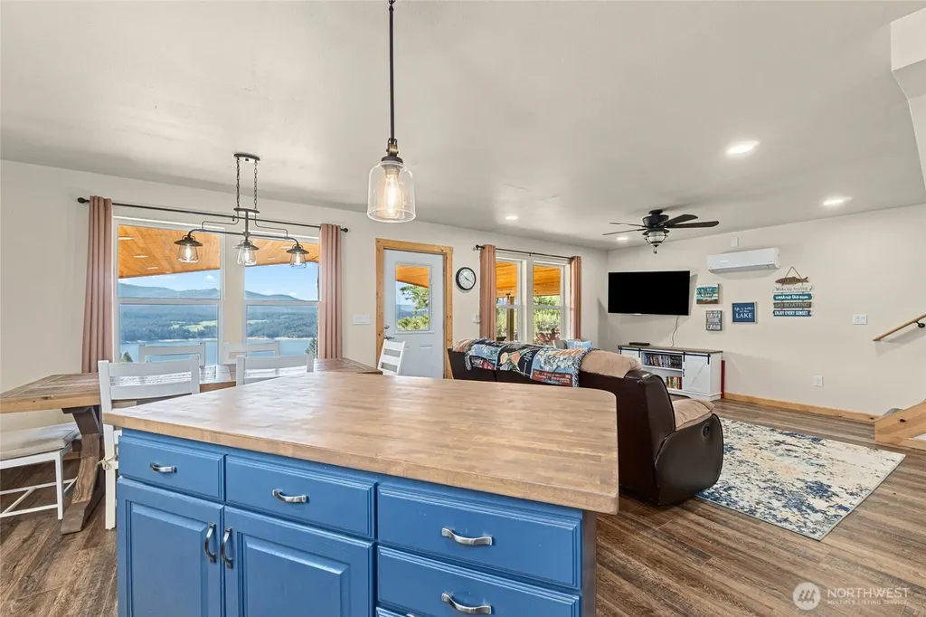 6523 Camp Naborlee Road Fruitland WA 99129