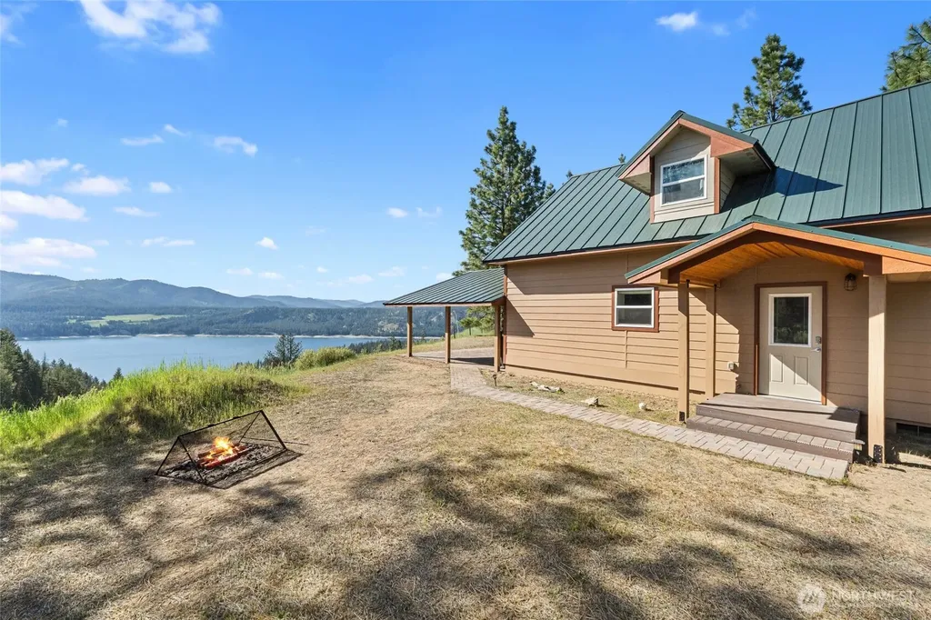 6523 Camp Naborlee Road Fruitland WA 99129