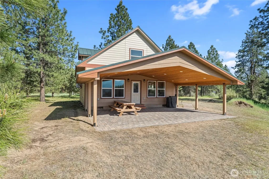 6523 Camp Naborlee Road Fruitland WA 99129
