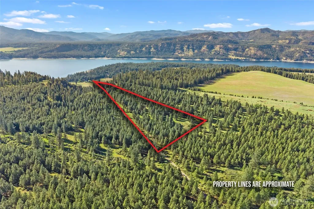 6523 Camp Naborlee Road Fruitland WA 99129