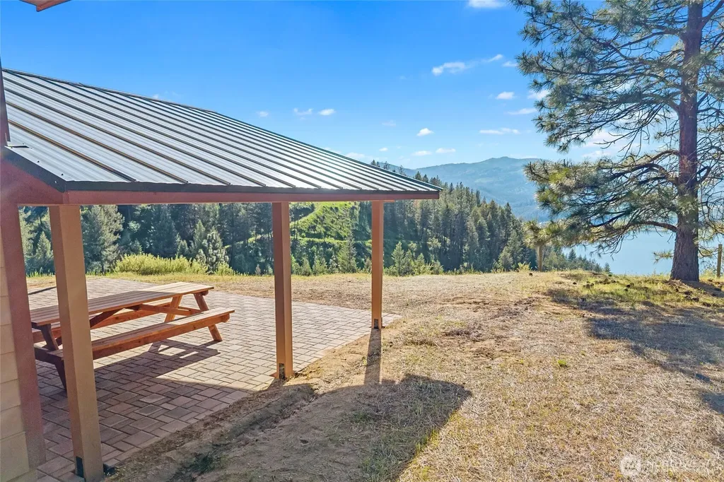 6523 Camp Naborlee Road Fruitland WA 99129