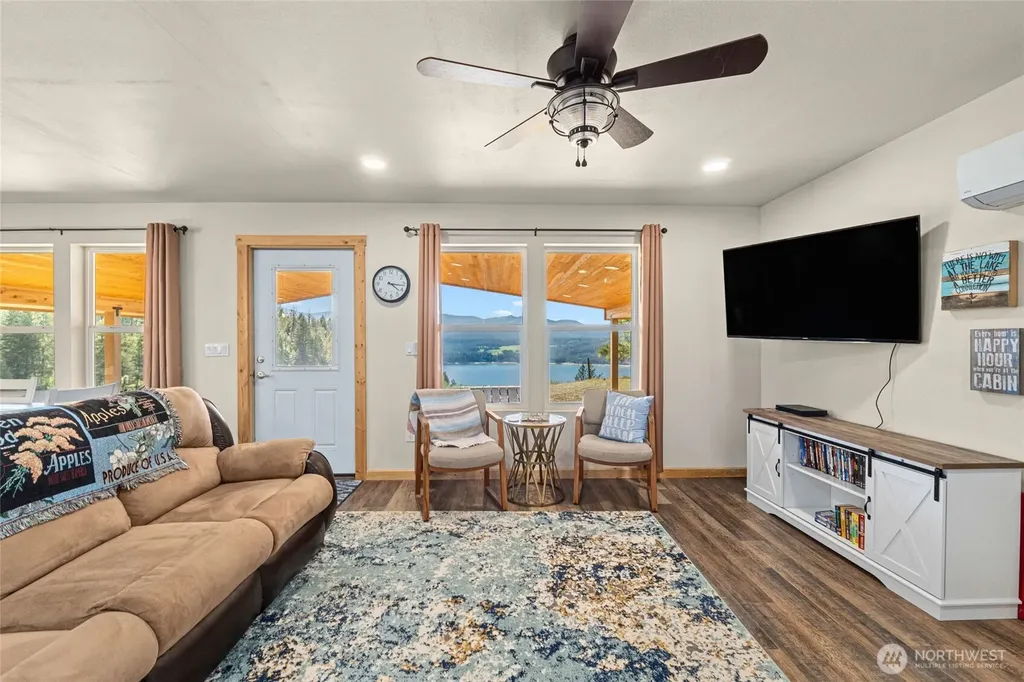 6523 Camp Naborlee Road Fruitland WA 99129