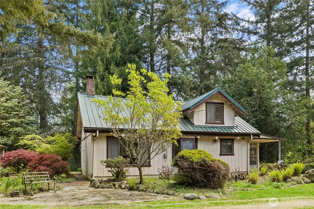 32615 82nd Avenue S Roy WA 98580
