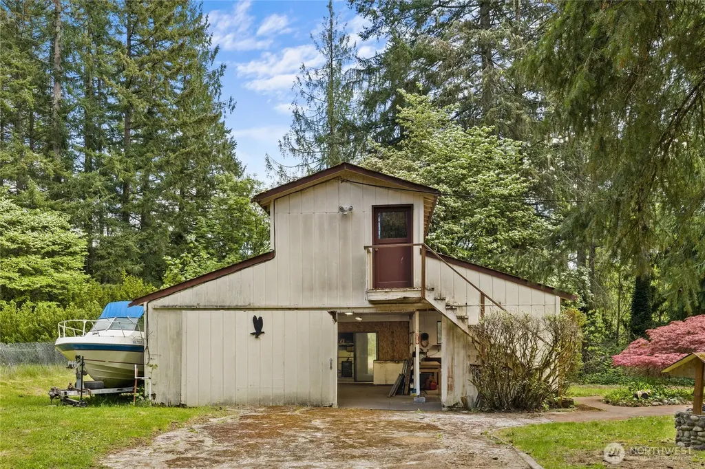 32615 82nd Avenue S Roy WA 98580