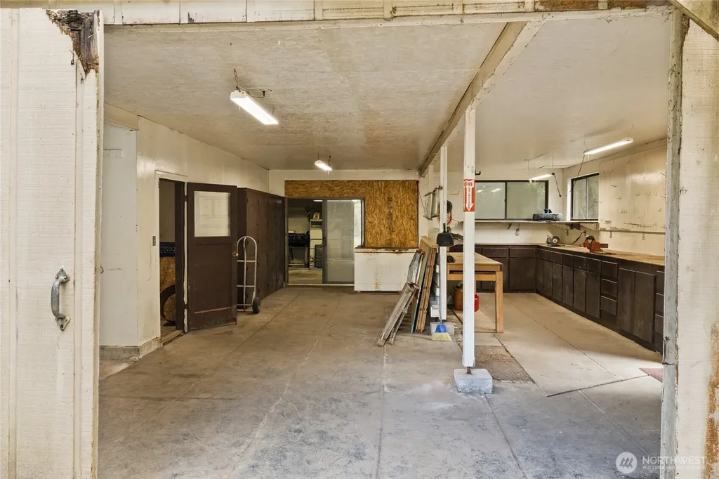 32615 82nd Avenue S Roy WA 98580