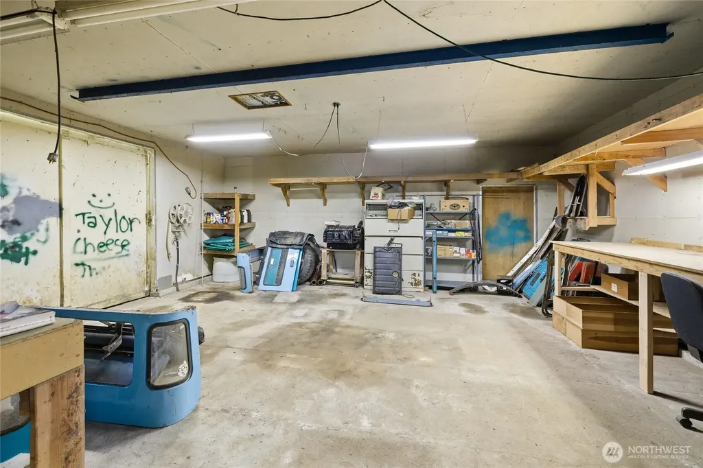 32615 82nd Avenue S Roy WA 98580