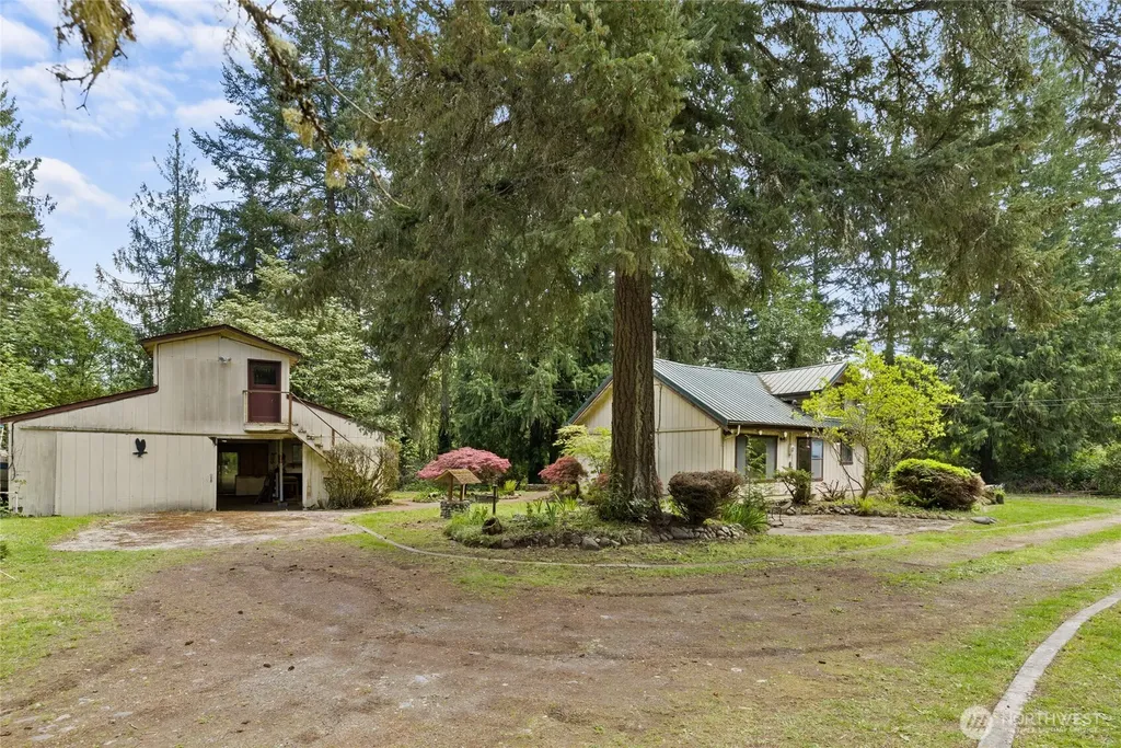 32615 82nd Avenue S Roy WA 98580