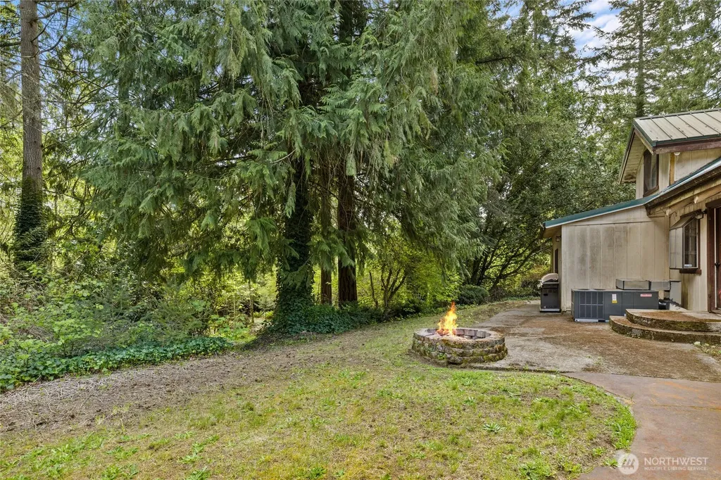32615 82nd Avenue S Roy WA 98580