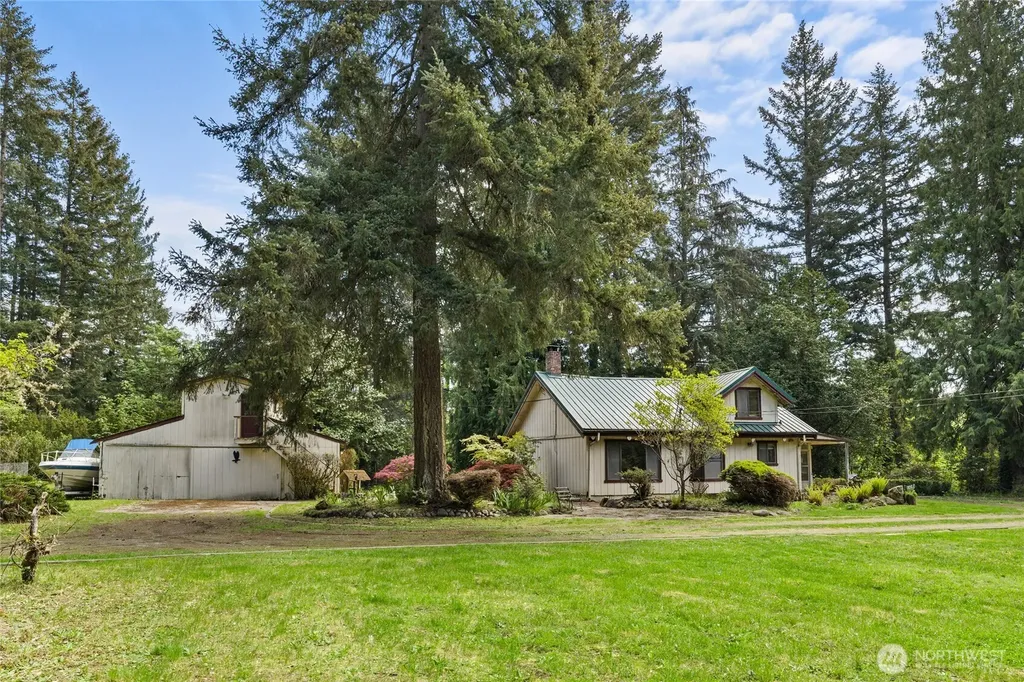 32615 82nd Avenue S Roy WA 98580