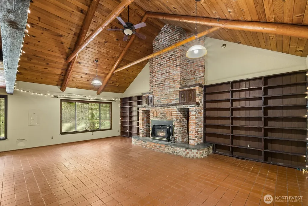32615 82nd Avenue S Roy WA 98580