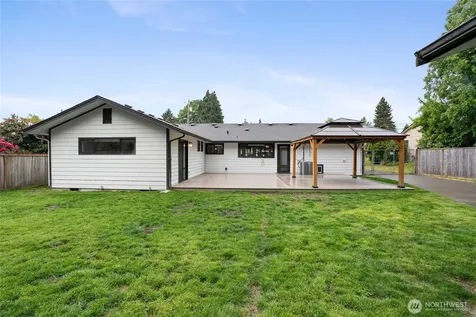 1117 N Hawthorne Street Tacoma WA 98406