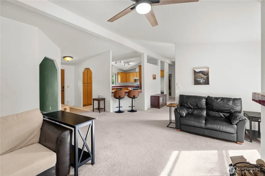 300 E Sunset Ridge Road Union WA 98592