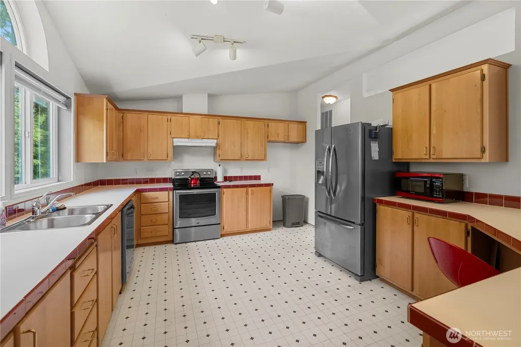 300 E Sunset Ridge Road Union WA 98592