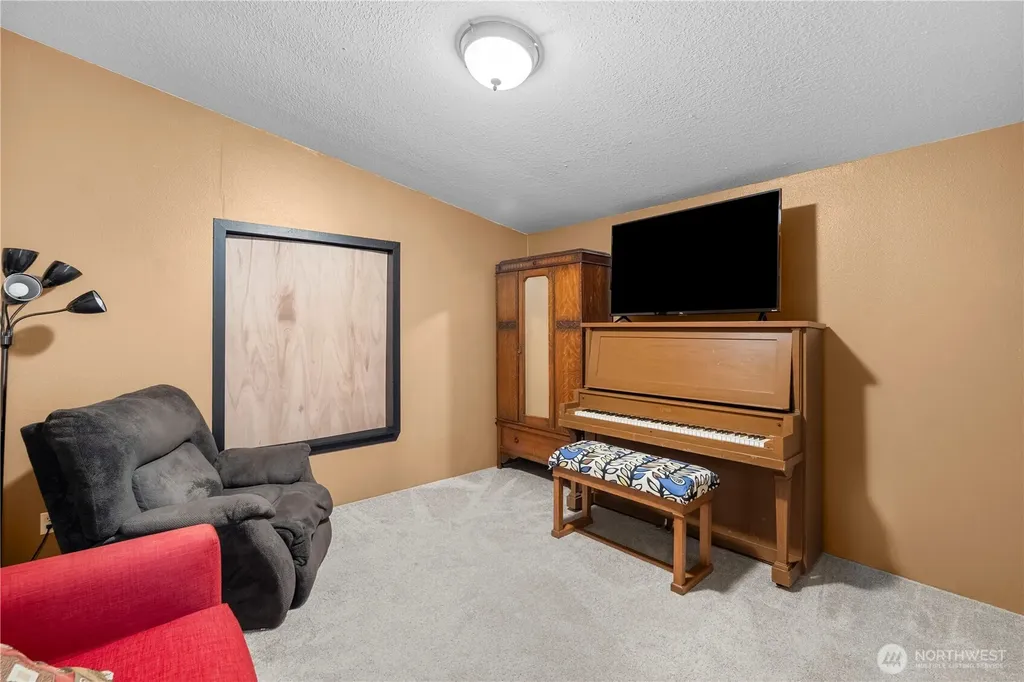 300 E Sunset Ridge Road Union WA 98592