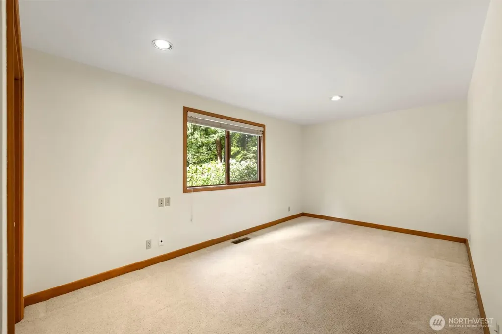 6618 196th Street SE Snohomish WA 98296