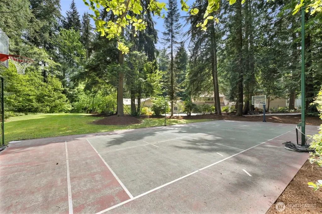 6618 196th Street SE Snohomish WA 98296