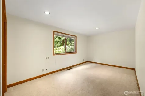 6618 196th Street SE Snohomish WA 98296