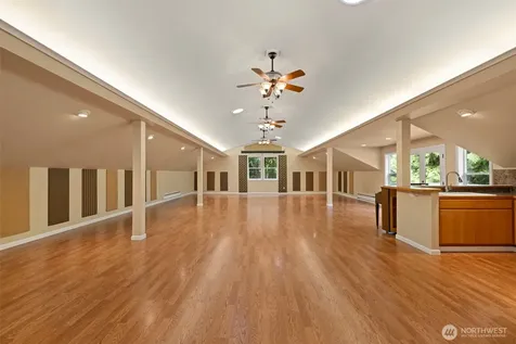 6618 196th Street SE Snohomish WA 98296