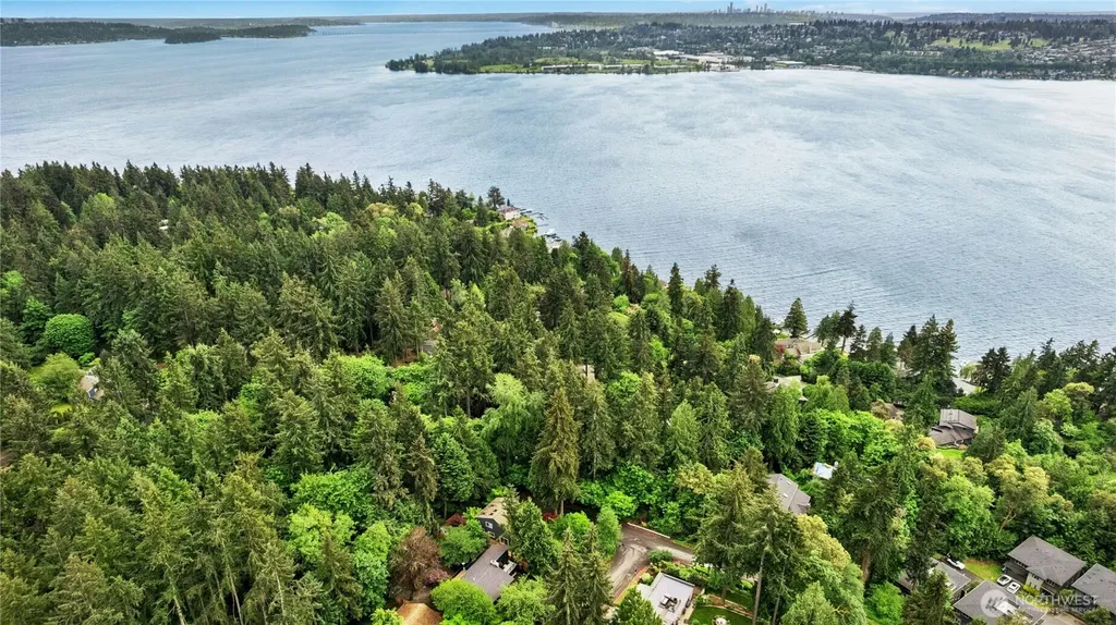 11750 73rd Place NE Kirkland WA 98034