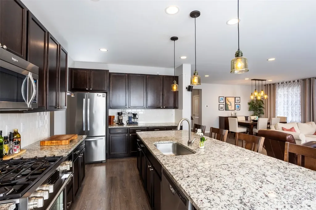 18748 Colwood Avenue NE Poulsbo WA 98370