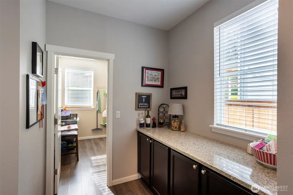 18748 Colwood Avenue NE Poulsbo WA 98370