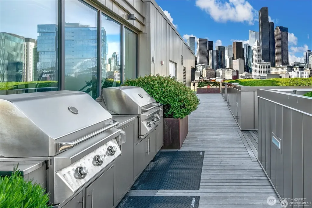 590 1st Avenue S Seattle WA 98104