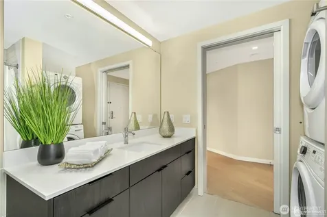 590 1st Avenue S Seattle WA 98104