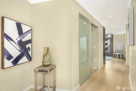 590 1st Avenue S Seattle WA 98104