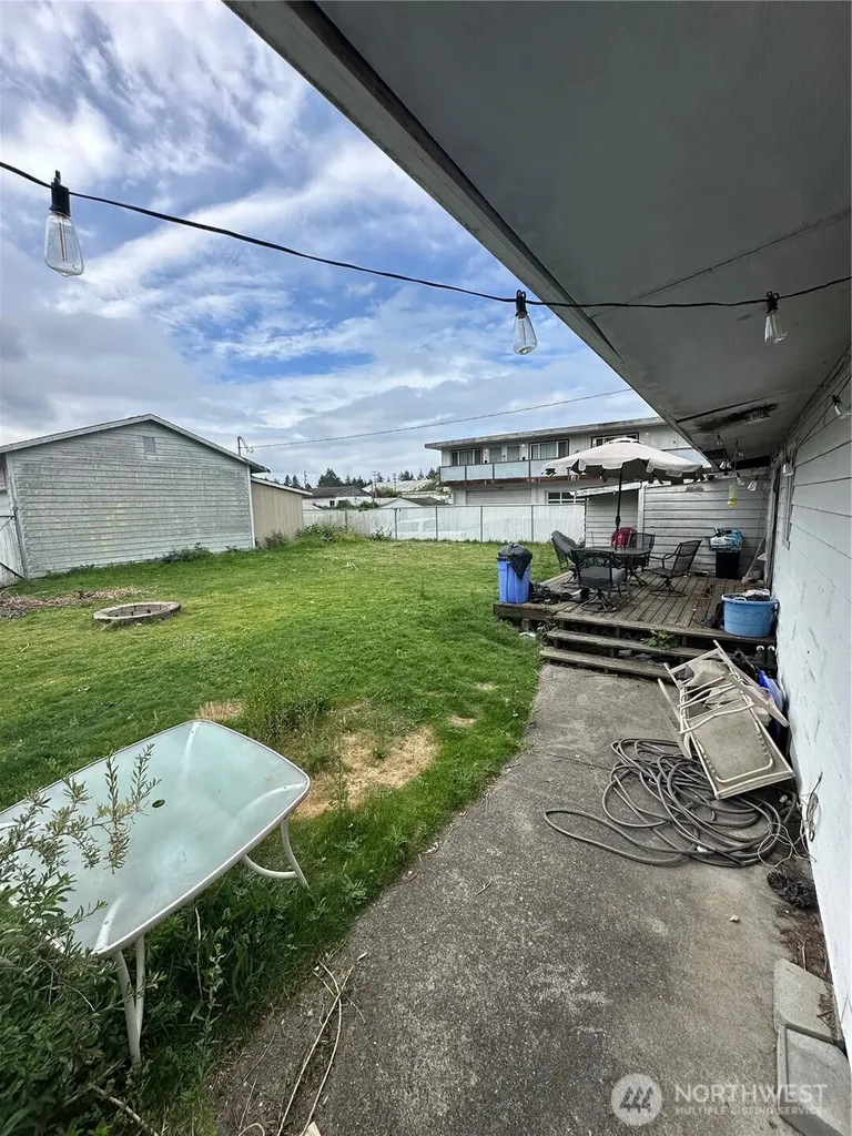 6712 27th Street W University Place WA 98466