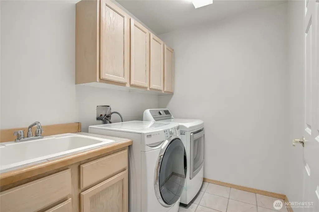 9430 NE 181st Lane Bothell WA 98011