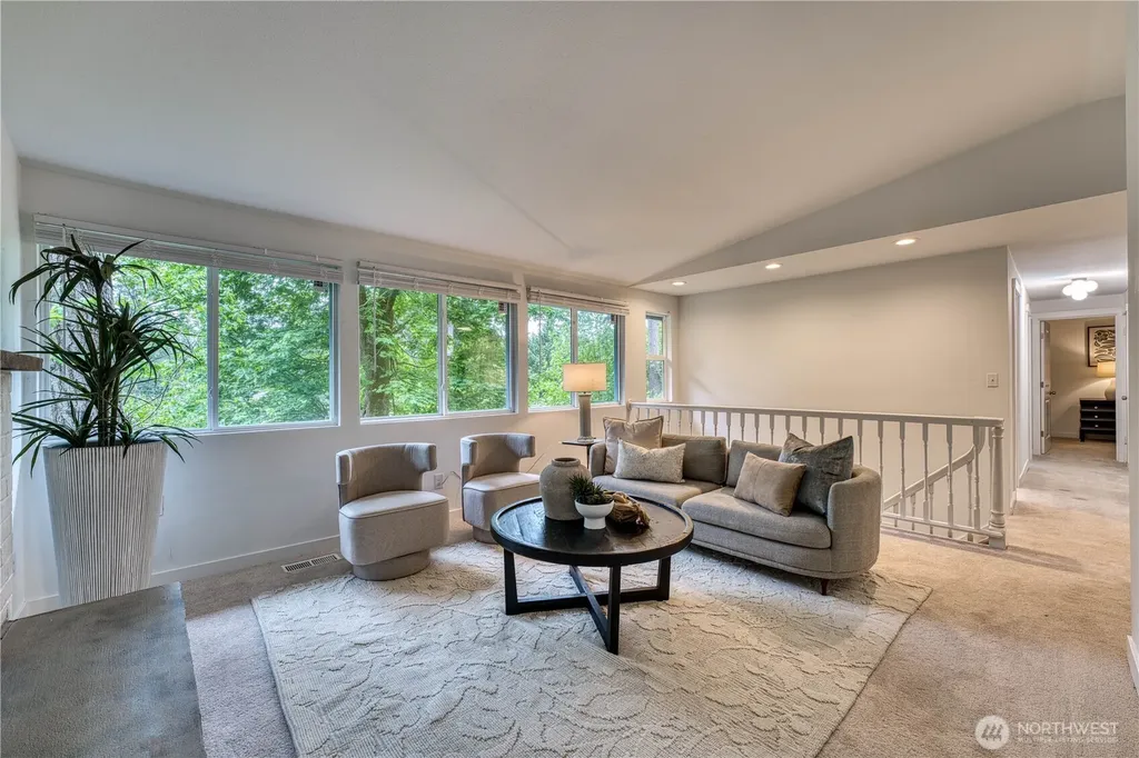 21225 NE 12th Street Sammamish WA 98074