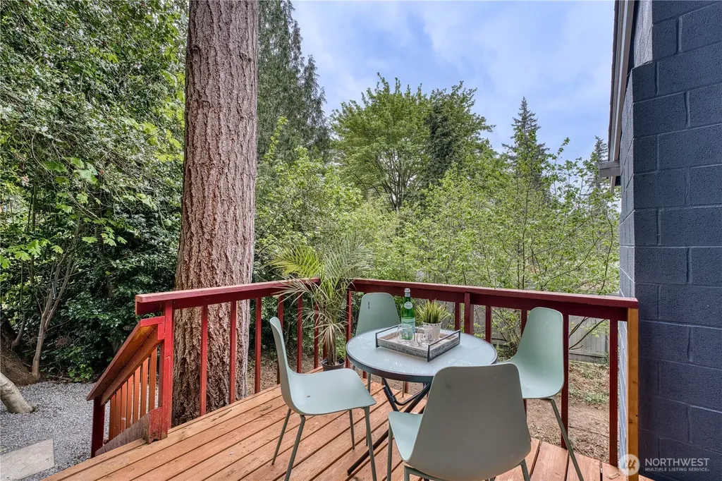 21225 NE 12th Street Sammamish WA 98074