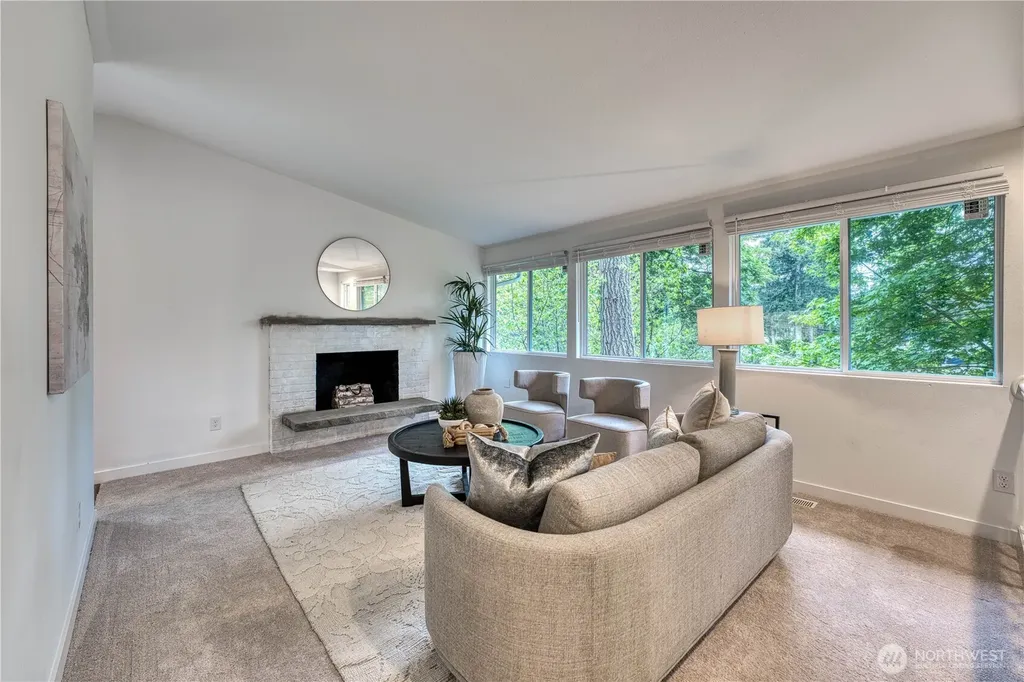 21225 NE 12th Street Sammamish WA 98074