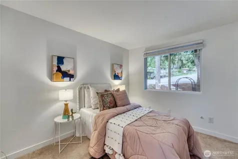 21225 NE 12th Street Sammamish WA 98074