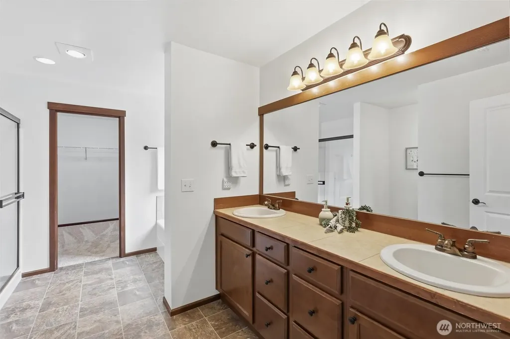 17322 84th Avenue NE Arlington WA 98223