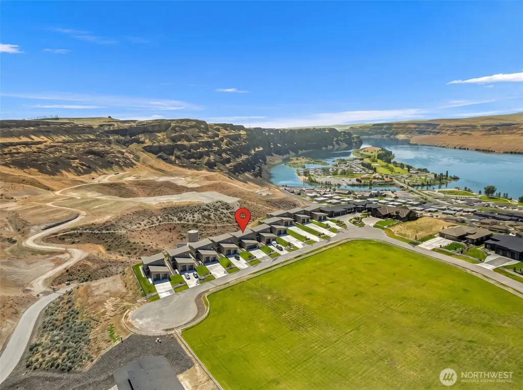 9779 Ridgeview Drive NW Quincy WA 98848