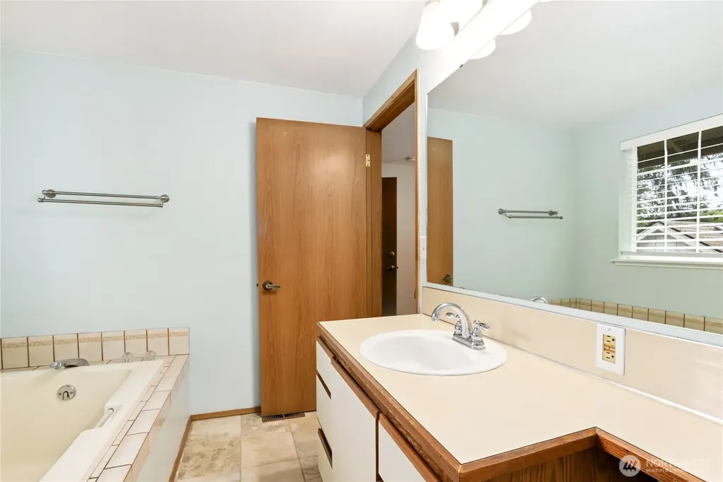 9306 Northwood Drive SE Olympia WA 98513