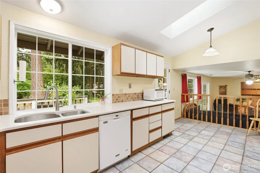 9306 Northwood Drive SE Olympia WA 98513