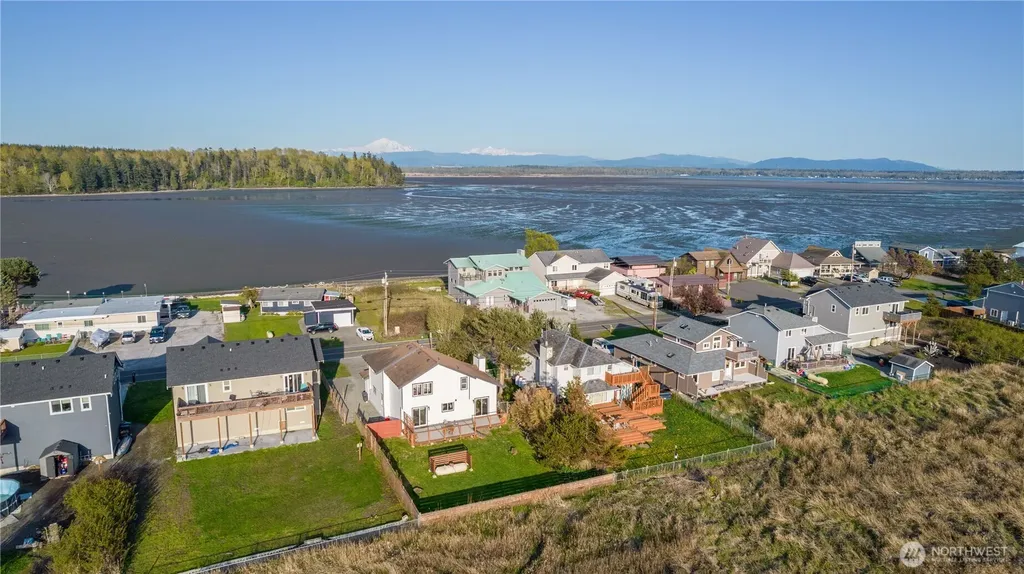 4393 Saltspring Drive Ferndale WA 98248