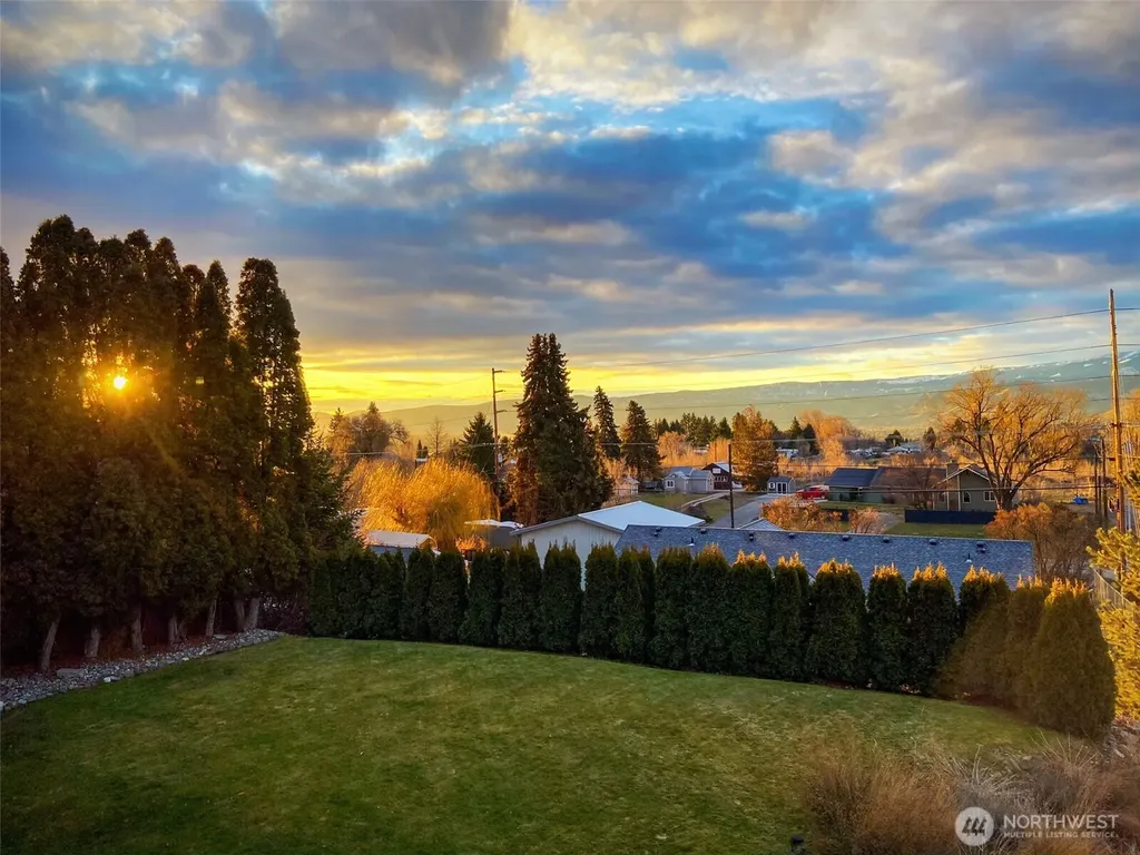 316 Easy Street Wenatchee WA 98801