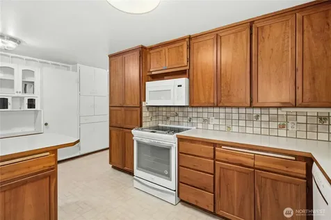 11805 SE 196th Street Kent WA 98031