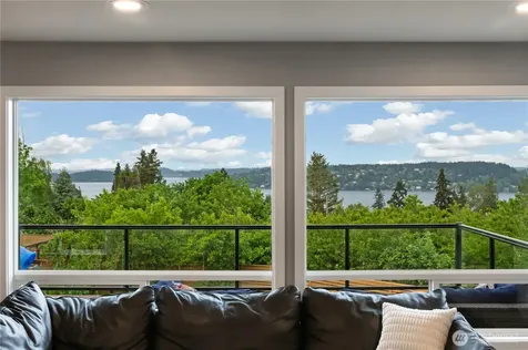 6524 S Hazel Street Seattle WA 98178