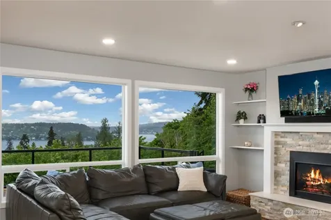 6524 S Hazel Street Seattle WA 98178