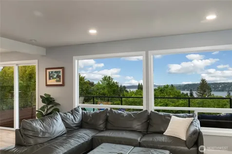 6524 S Hazel Street Seattle WA 98178