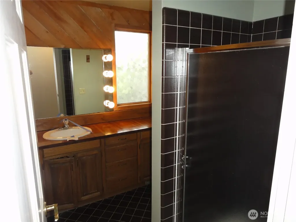 32643 39th Place SW Federal Way WA 98023