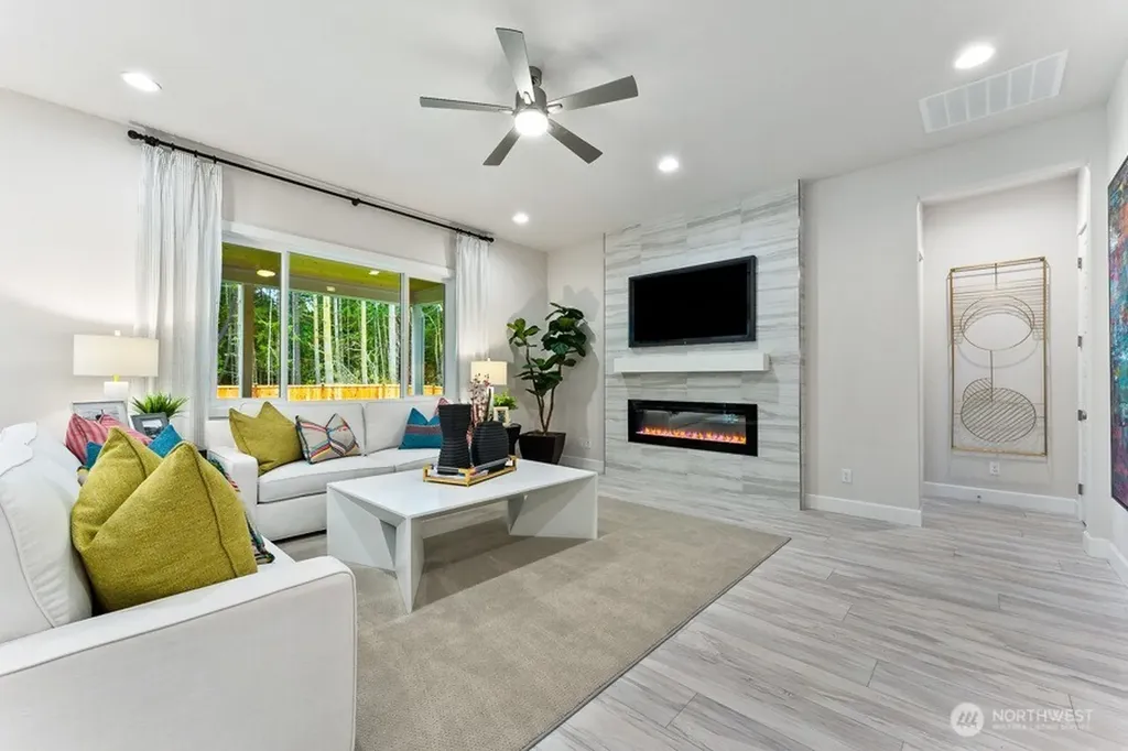 13914 207th Avenue E Bonney Lake WA 98368