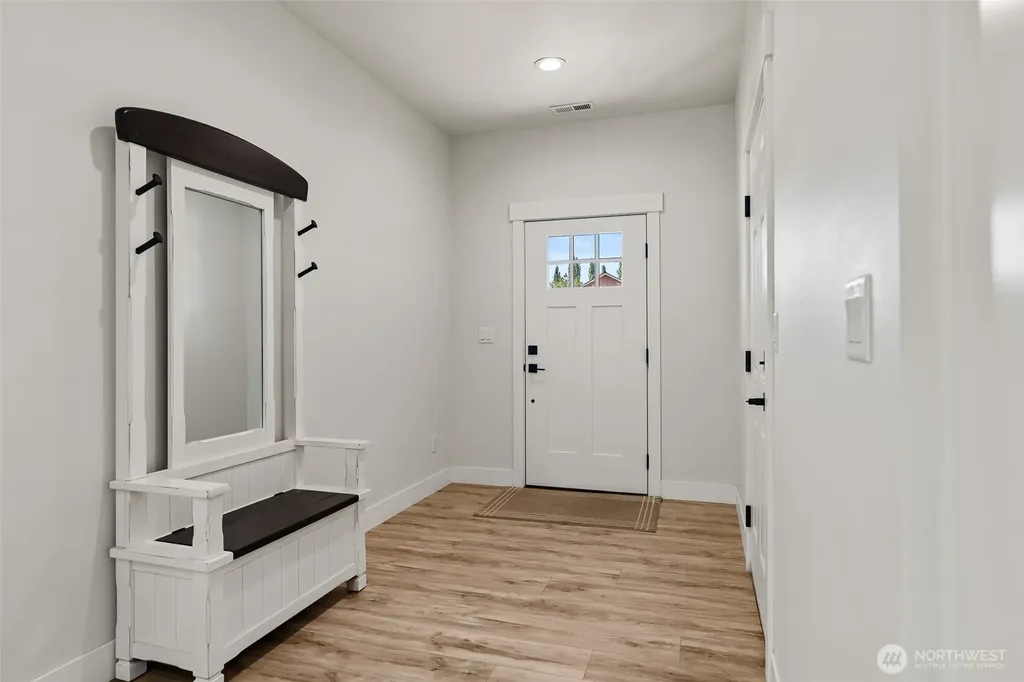 6078 Murray Way NE Moses Lake WA 98837