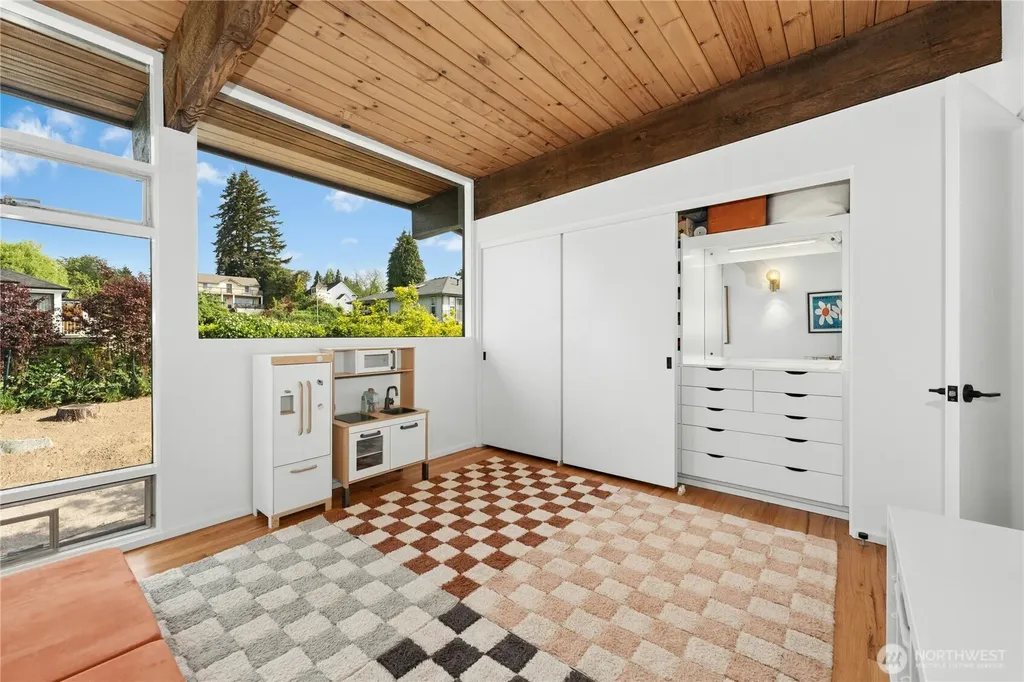 1814 Starling Street Steilacoom WA 98388
