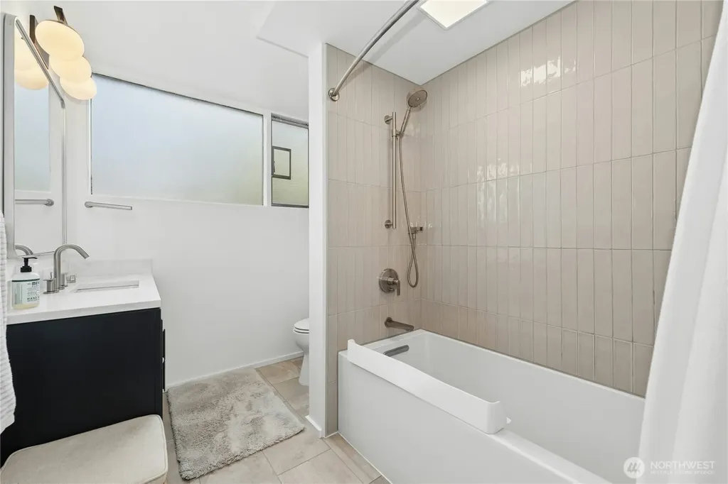 1814 Starling Street Steilacoom WA 98388